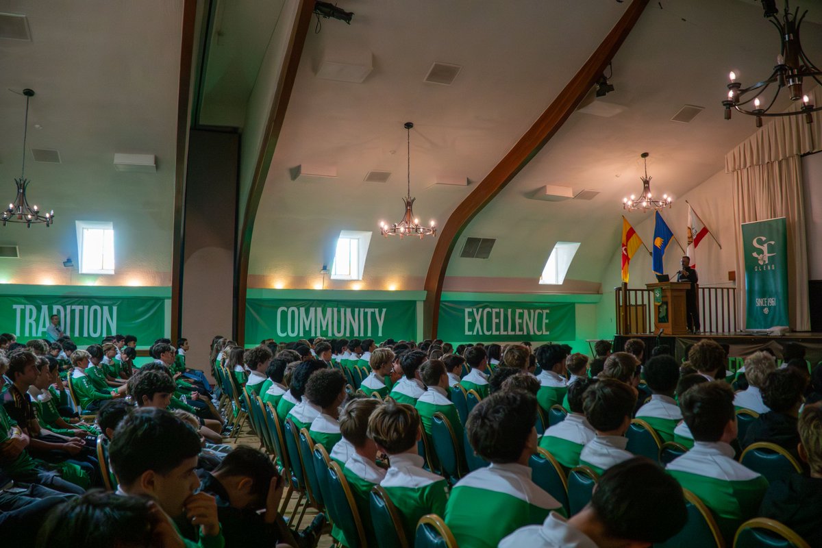 What an incredible first-ever Glens Con! ☘️ Thank you to Benjamin Ziemer and our panelists for sharing insights on college recruiting! #UpTheGlens