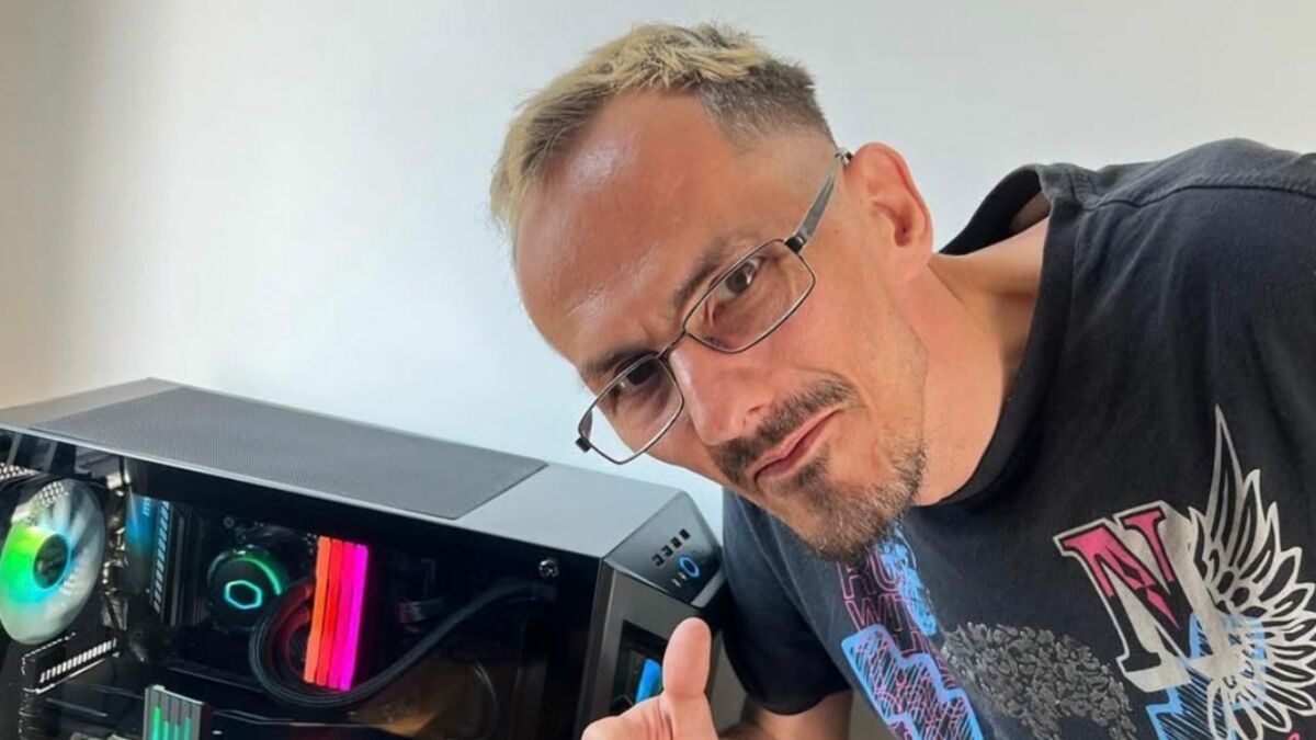 dodogorgon's tweet photo. Toutes mes condoléances au Lokal et à la famille de Raphaël Graven "JP", que de fou rire,de meme et de moment culte sur tes live tu étais a ta manière un homme qui aura marqué les esprits mon profond respect tu vas nous manqué et laissé un vide immense  dans l'univers du stream🕊️ https://t.co/m7O9edr7iQ