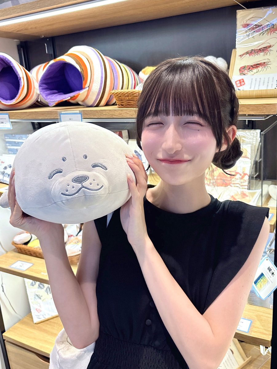 Nanami_FESTIVE's tweet photo. 似すぎって言われた( ◜ ω ◝ )笑 https://t.co/UfYRpw93zT