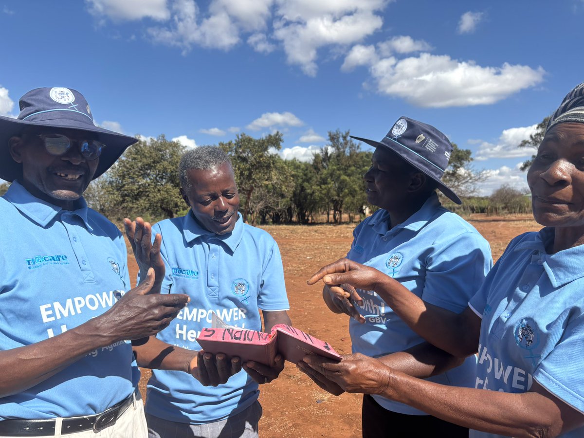 EmthonjeniWomen's tweet image. Starting the week with faith and action SASA Faith reminds us that religion, when rooted in love, respect, and equality, can be a powerful force in preventing GBV. Together, let’s build safe communities where faith uplifts and protects, not oppresses.  #sasatogether