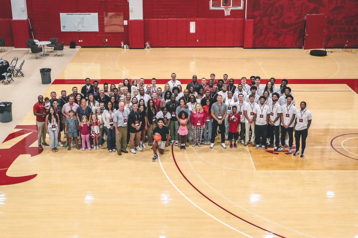 Excited to welcome our players and their families back to Tuscaloosa to get ready for the school year! Great group of young men raised by amazing families!
 
#RollTide | #BlueCollarBasketball