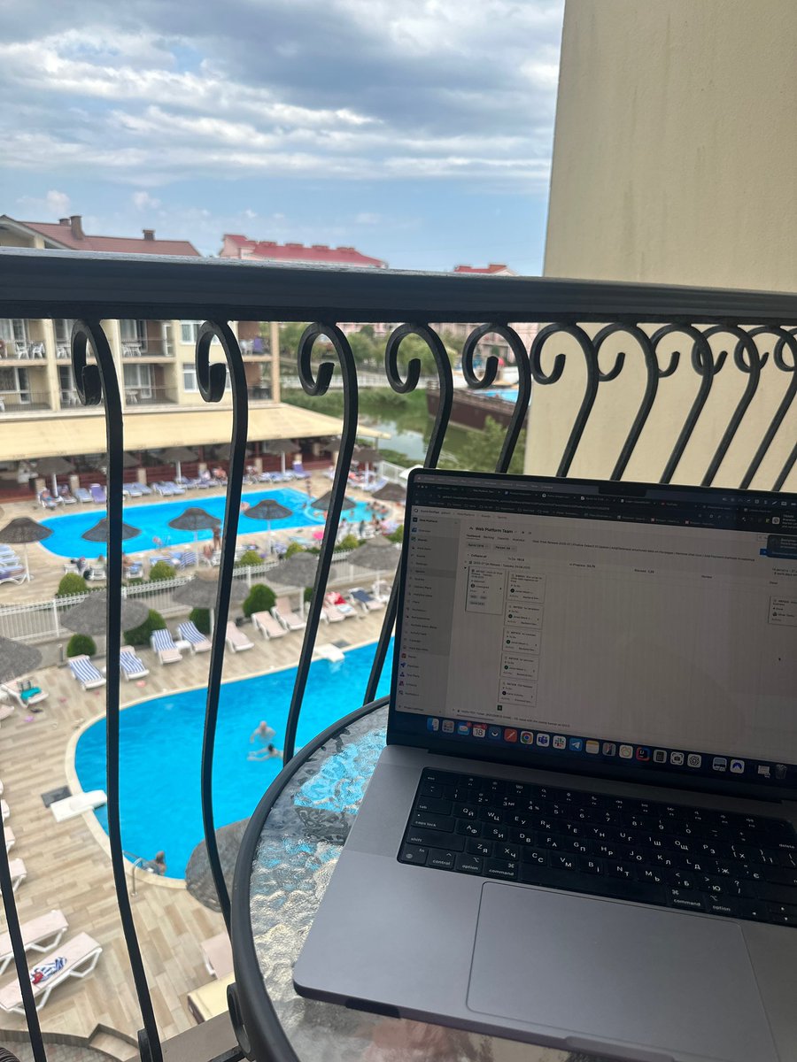 Sundayll's tweet image. Ой слава богу, что я не ебаный фрилансер