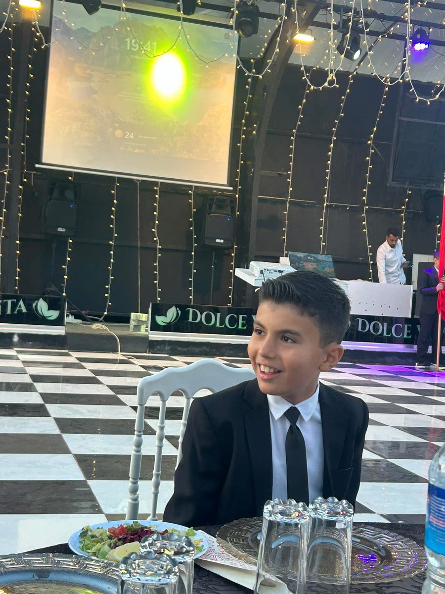 Can Oğlum 11 yaşında..Rabbim ömrünü ve kaderini bereketli kılsın inşallah. Seni çok seviyoruz