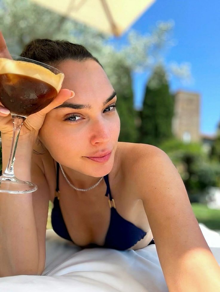 galgadot lilian (@galgadotli84201) on Twitter photo 