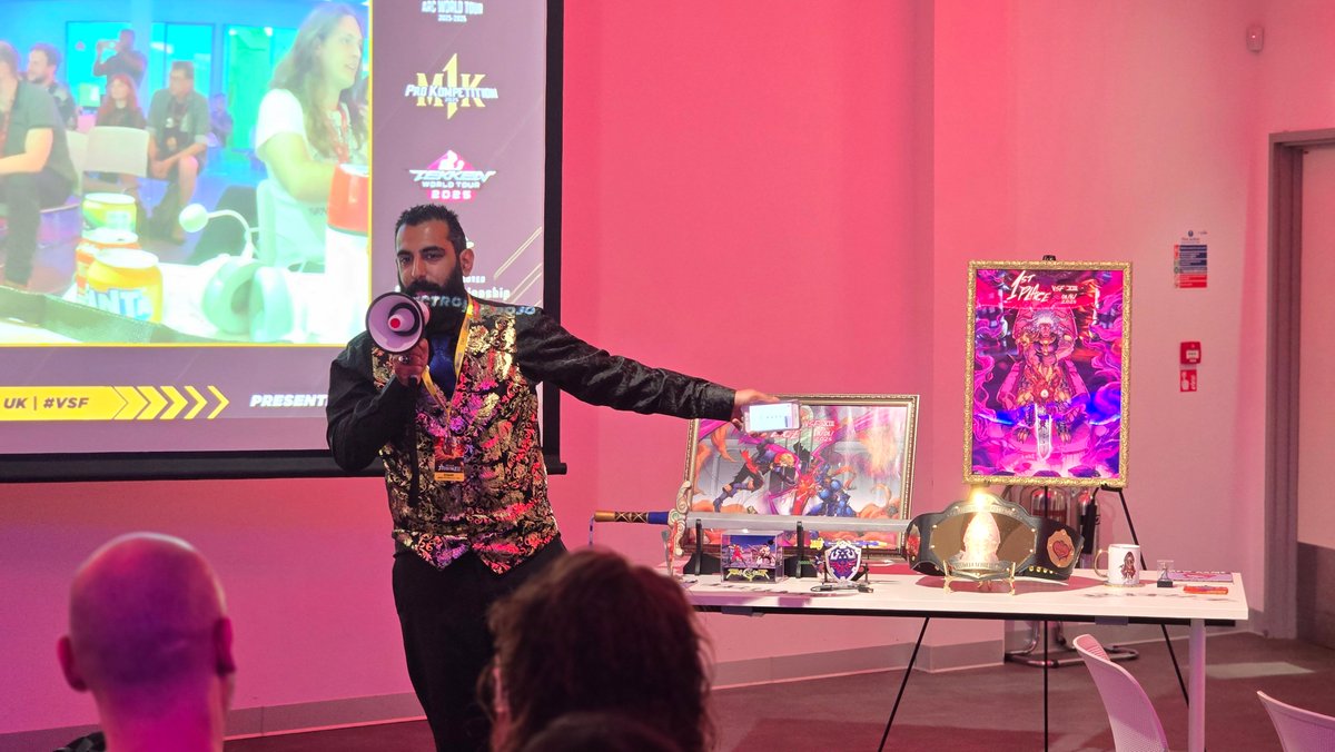 Big shoutout to .<a href="/DarkWraithZER0/">FLOOFY | ZER0</a> he’s been the driving force behind keeping the SOUL of CALIBUR alive! Thanks to his dedication, a 7 year old game continues to thrive, attract new fans, and bring back veterans. Massive respect for your contribution 🙏 
📷by .<a href="/Nashl3y/">Nashl3y</a> 1/6