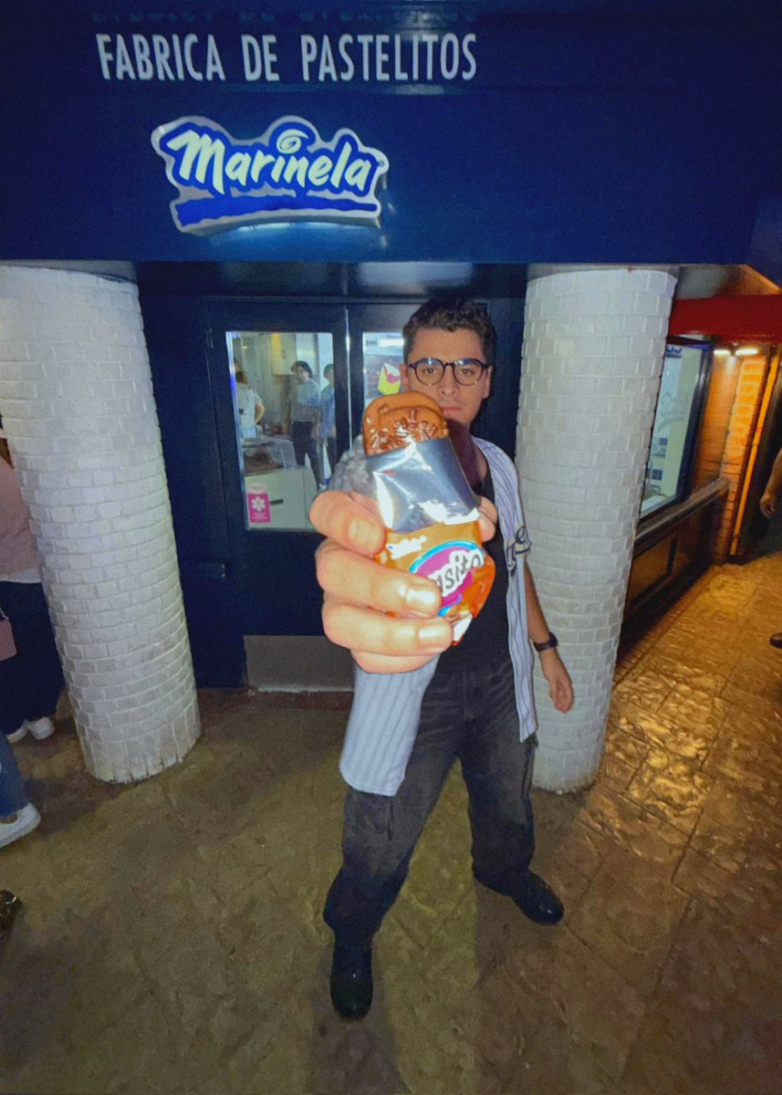 working late in the city 🗣