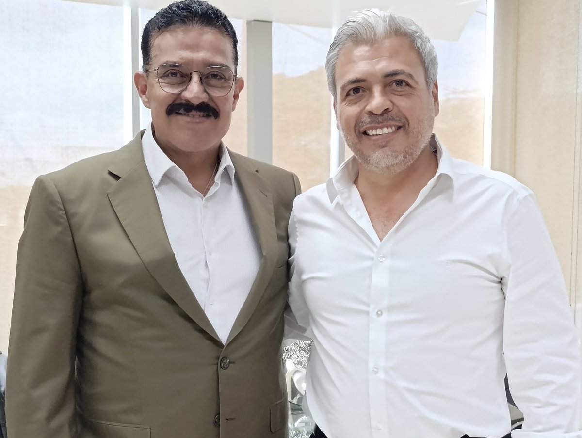 Damos la bienvenida a <a href="/OswaldoBanales/">Oswaldo Bañales</a>, quien se suma al fortalecimiento de los trabajos de la Cuarta Transformación en Tonalá y en todo nuestro estado.

Con una sólida trayectoria en el servicio público, Oswaldo ha demostrado compromiso y cercanía con el pueblo. Hoy su