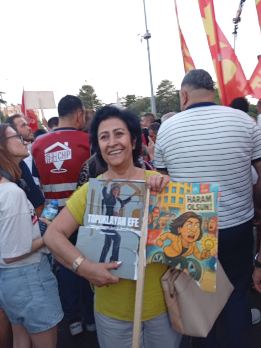 Ülkü Güzel (@guzel_ulku) on Twitter photo Bu gün Aydında yer yerinden oynadı,iğne atsan yere düşmeyecek mahşeri bir kalabalık vardı...
"ÖZLEM İSTİFA"
EFELER BURADA ÖZLEM NEREDE?
ÖNCE RANT,SONRA JANT!
Sloganları ile yer gök inledi.
<a href="/OZLEM_CERCIOGLU/">Özlem ÇERÇİOĞLU</a> isyanı duydun mu?
UTANMAZ! Bu gün Aydında yer yerinden oynadı,iğne atsan yere düşmeyecek mahşeri bir kalabalık vardı...
"ÖZLEM İSTİFA"
EFELER BURADA ÖZLEM NEREDE?
ÖNCE RANT,SONRA JANT!
Sloganları ile yer gök inledi.
<a href="/OZLEM_CERCIOGLU/">Özlem ÇERÇİOĞLU</a> isyanı duydun mu?
UTANMAZ!