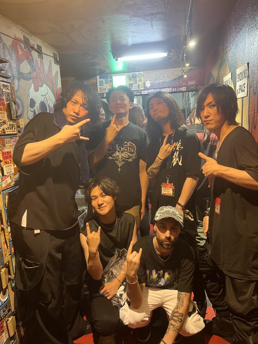 ASK I FALL next 4/18 目黒Live Station (@ask_i_fall) on Twitter photo 新宿Antiknock
平日の早くから沢山のご来場ありがとうございました!
9/20の自主企画に出てもらうFalse Your Name <a href="/FYN_band/">False Your Name</a> と対バンだったので写真撮ってもらいました。当日もよろしくお願いします🙇♀️
次は8/24立川バベル
ASK I FALLは20:30スタートです。 新宿Antiknock
平日の早くから沢山のご来場ありがとうございました!
9/20の自主企画に出てもらうFalse Your Name <a href="/FYN_band/">False Your Name</a> と対バンだったので写真撮ってもらいました。当日もよろしくお願いします🙇♀️
次は8/24立川バベル
ASK I FALLは20:30スタートです。