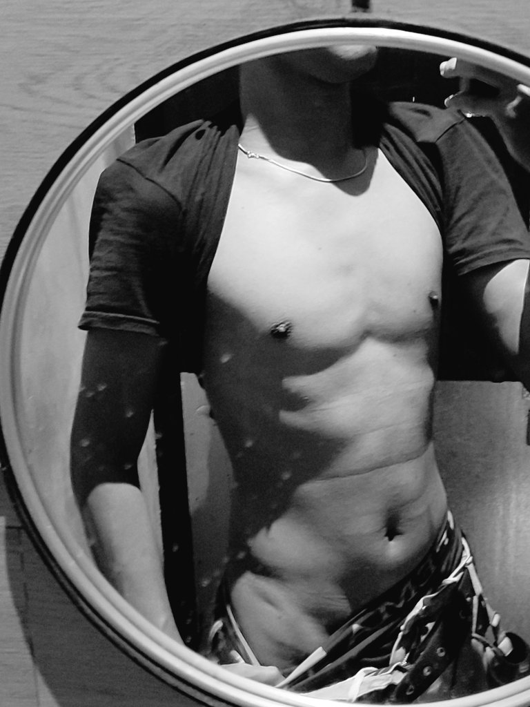 ZhiGeoo's tweet photo. Sepertinya untuk bulking kali ini dah cukup dulu, dilanjut buat gedein ototnya. Temenin dong prosesnya 🥺 

#Gaymalang #mlg https://t.co/oA5YohAZzc