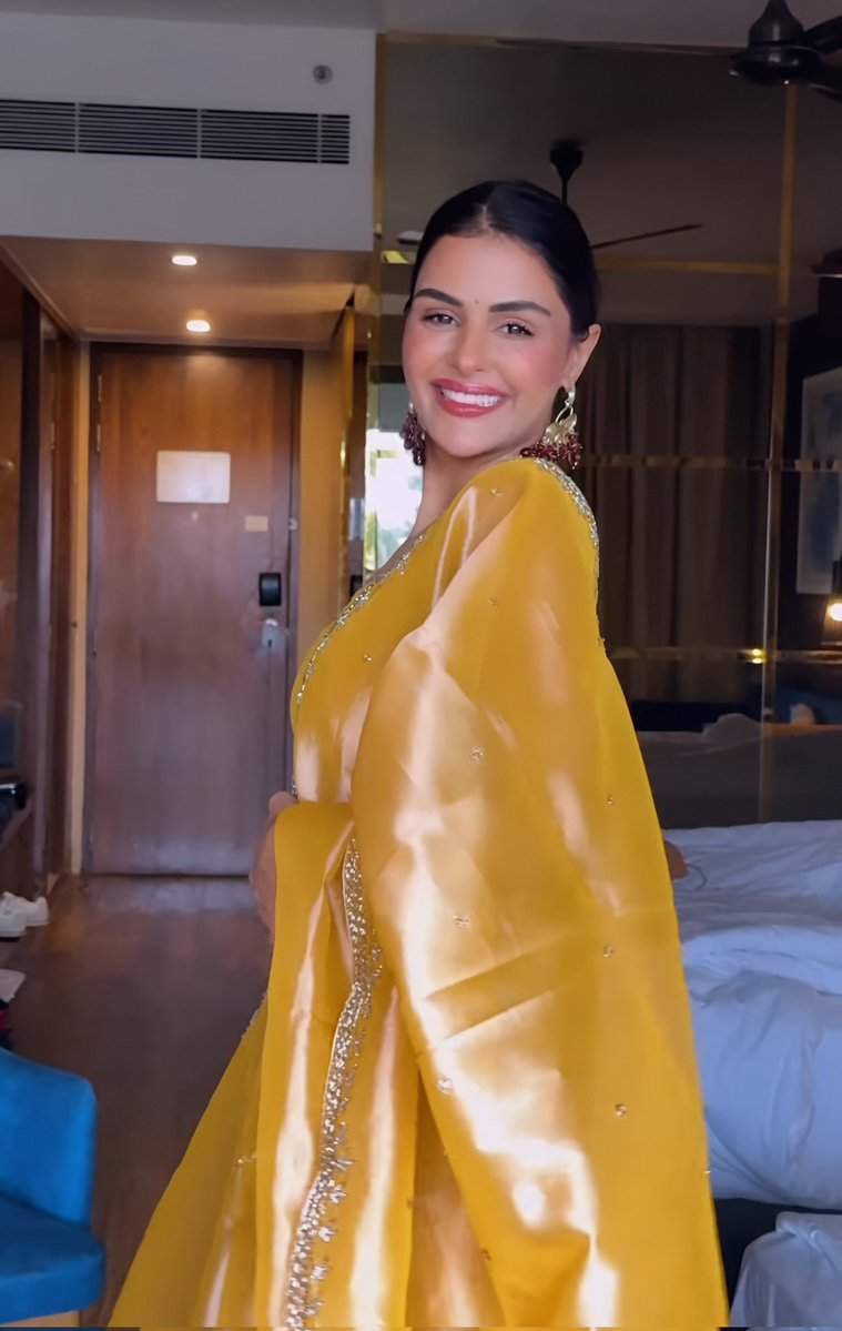 Intro_Bluss (@intro_bluss) on Twitter photo The Glow is realโจ
She's looking so elegant ๐งก
<a href="/PriyankaChaharO/">Priyanka Chahar Choudhary</a>
#PriyankaChaharChaudhary The Glow is realโจ
She's looking so elegant ๐งก
<a href="/PriyankaChaharO/">Priyanka Chahar Choudhary</a>
#PriyankaChaharChaudhary