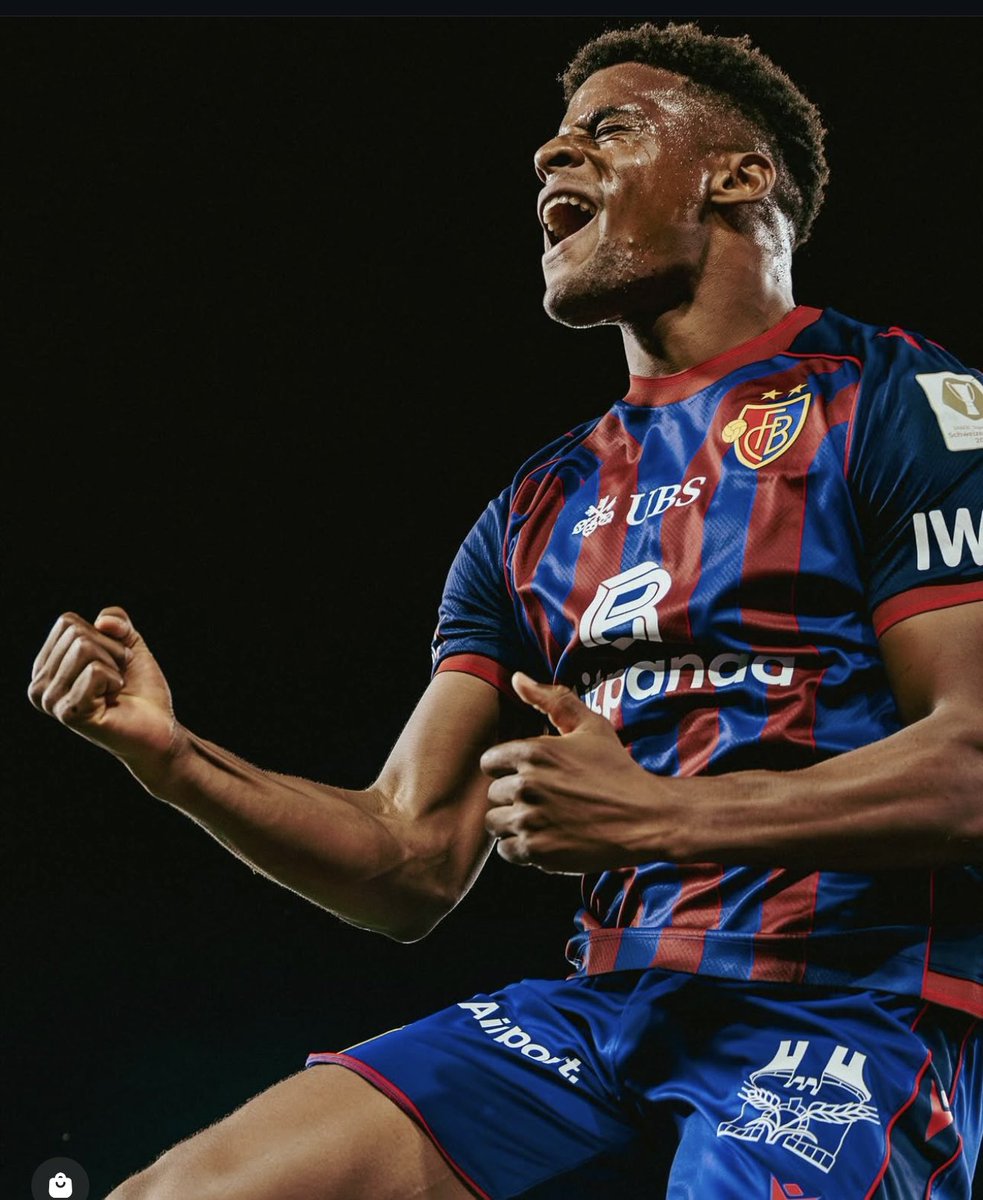 Nuestro querido Kevin Carlos va a protagonizar otro traspaso top 🔝 
El futbolista criado en Huesca se va a ir del Basilea al Niza por una pasta 🤑
En el equipo francés jugará la Europa League 🇪🇺
Mucha suerte, Kevin!!!