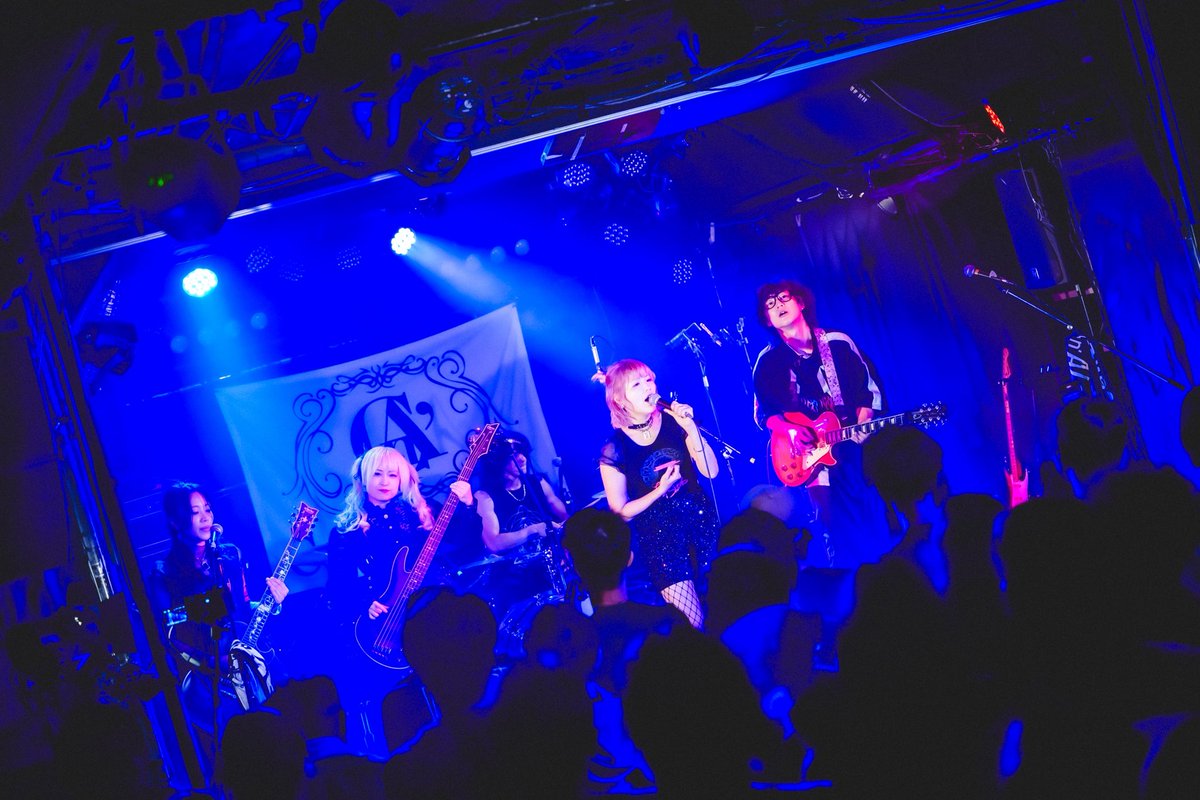cna2021's tweet photo. 2nd cheers🍾
サポートBa.@yukarishirock 

setlist
1.Marionette Syndrome
2.Ghost in the Ashes
https://t.co/Gu9LWV3Vfl your silent eyes
4.Awakening
5.ANSWER

📷@tictac_works https://t.co/JtlAlpDFIt