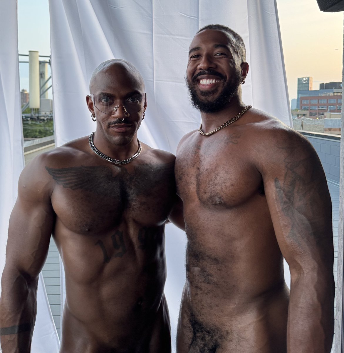 Sneaky Link tweet media