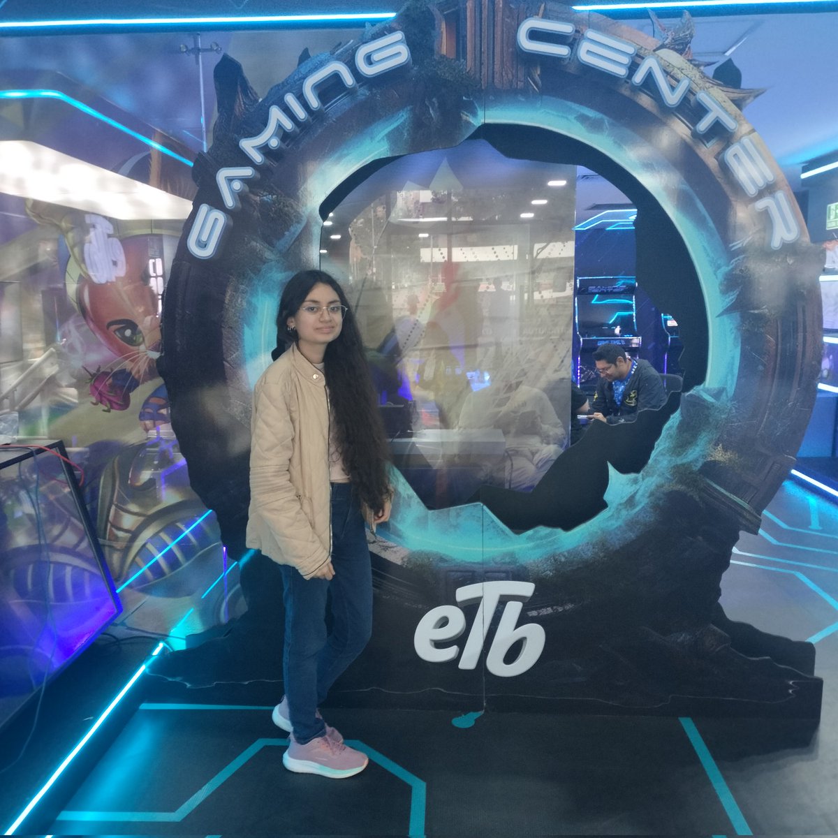 #TRP 12º. Tuvimos la grata y única participación femenina; Catalina, quien a pesar de estar dando sus primeros pasos en Tekken, no la detuvo para hacerle frente de manera contundente a cada contrincante a quien se enfrentó. Bienvenida a #TekkenCo

<a href="/fedecoldeNal/">Federación Colombiana de Deportes Electrónicos</a>
<a href="/ETB/">ETB</a>

#Tekken