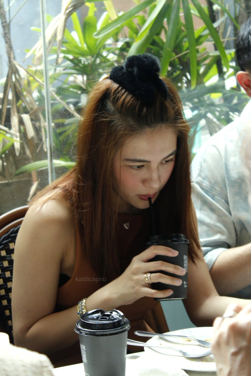 kat tweet media