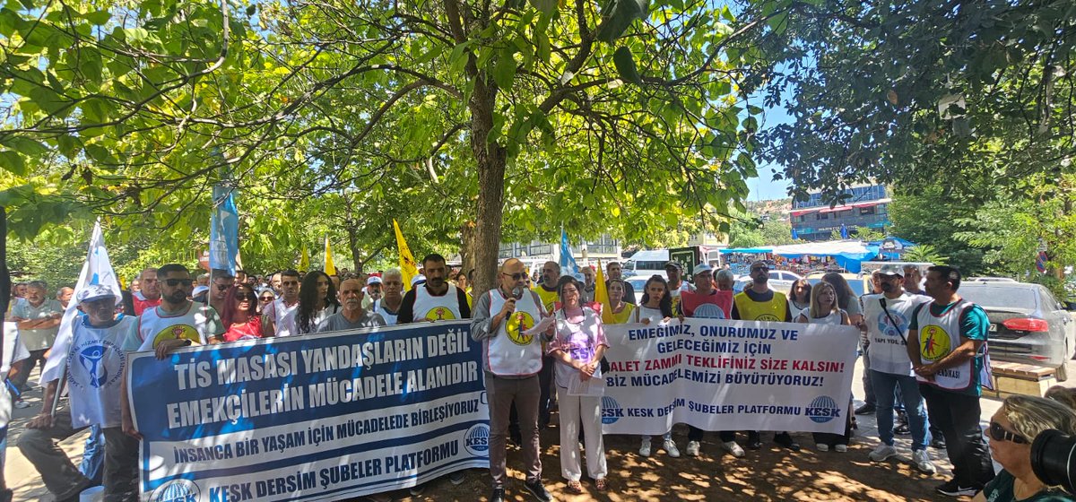 Yoksulluğa, Sefalete ve Güvencesizliğe Karşı;  Haklarımız, Emeğimiz ve Geleceğimiz İçin GREVDEYİZ !

TİS Masası Yandaşların değil, emekçilerin mücadele alanıdır! Tüm illerde alanlardayız! 
📌Diyarbakır 📌Dersim 📌Van