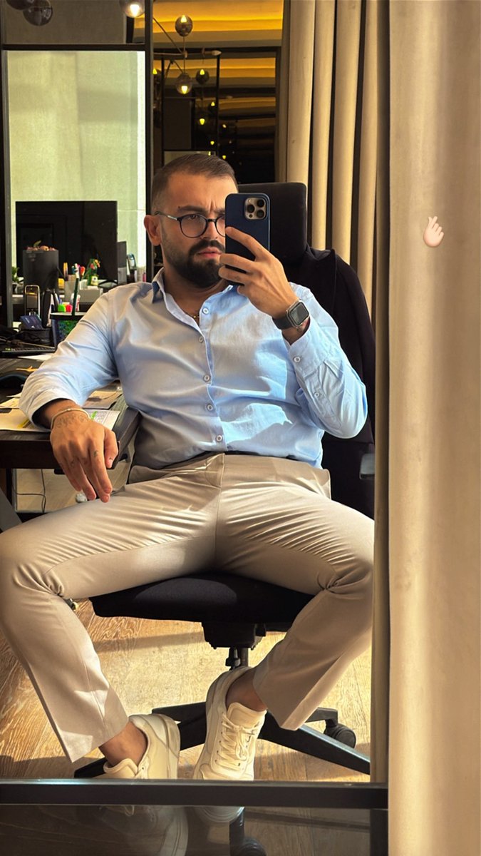 erankayaa's tweet photo. Business Man 👨🏽‍💻 https://t.co/xPdP0LgQAV