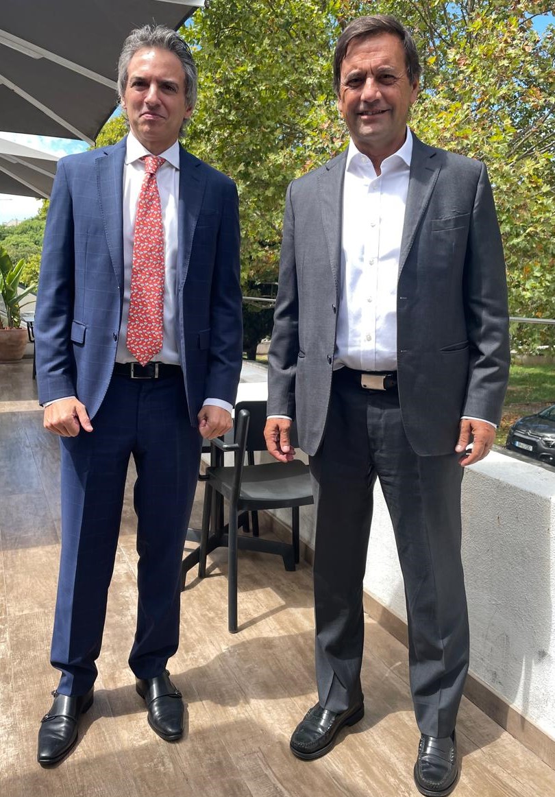 El Embajador Barttfeld mantuvo reunión con el CEO de TAP, Luís Silva Rodrigues, en ocasión de la autorización a la empresa de bandera portuguesa a operar como Agencia Fuera de Línea, en el marco de la política de Cielos Abiertos del Presidente <a href="/JMilei/">Javier Milei</a>