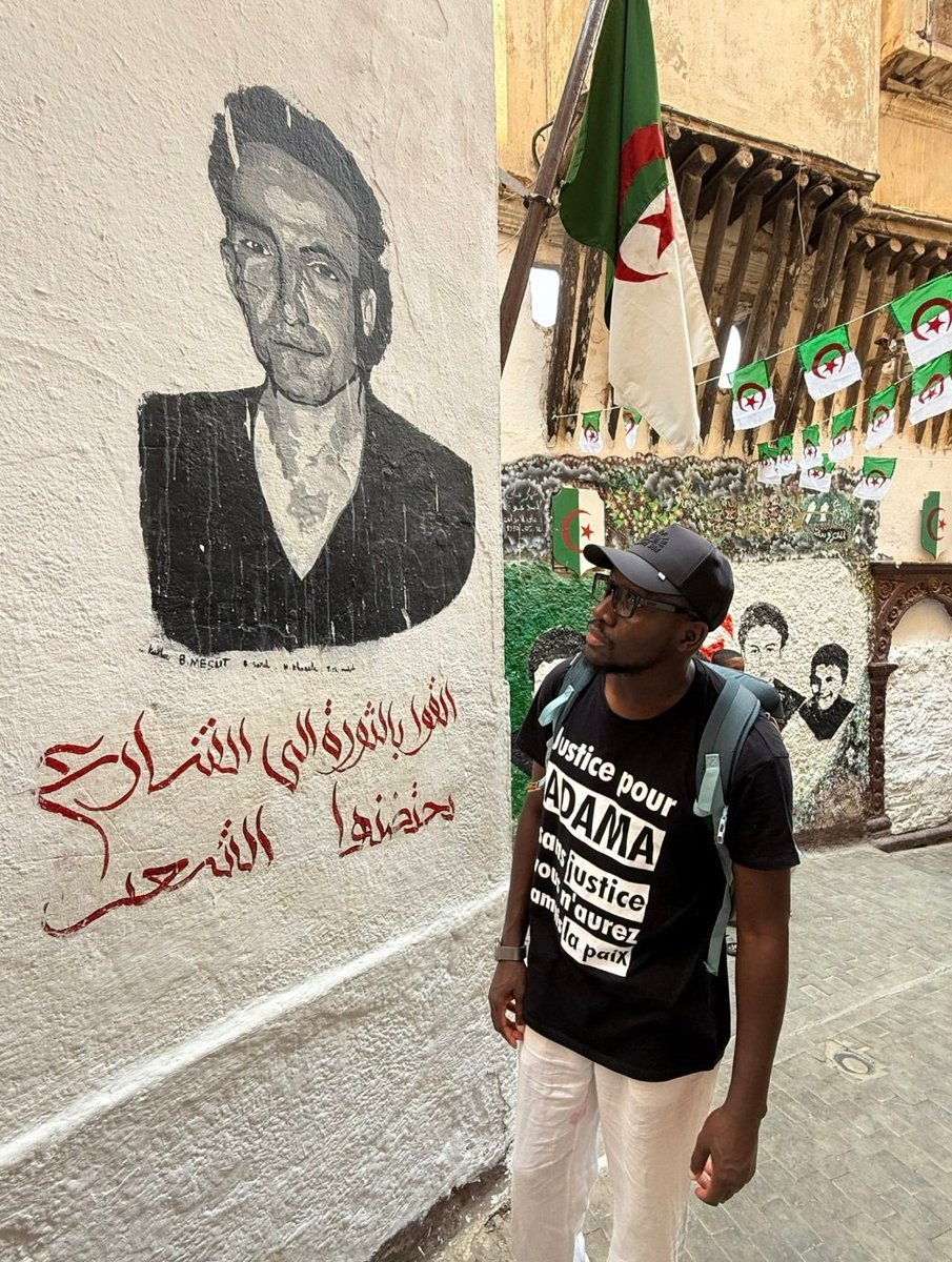 À Alger, l’hommage du député français de la Seine-Saint-Denis,  Aly Diouara,  aux héros de la révolution algérienne.
#Algérie #Hommage #mémoire 
tsa-algerie.com/a-alger-lhomma…