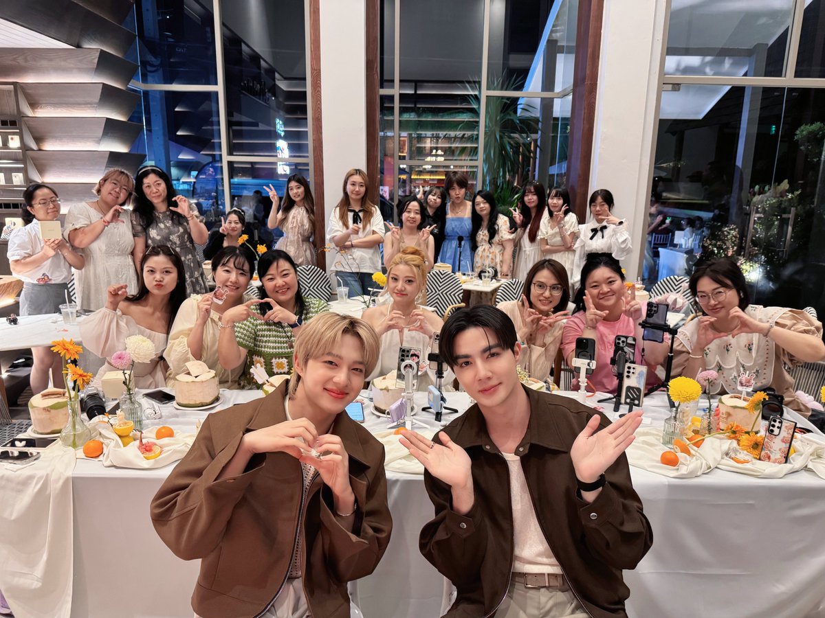 จบลงไปแล้วกับกิจกรรม ZeeNuNew Spa Day @ divana ANDA Phuket ในวันแรก ✨️ 

ขอขอบคุณแฟน ๆ ที่ส่งกำลังใจมาให้ “ซี” <a href="/zee_pruk/">Z</a> และ “นุนิว” <a href="/CwrNew/">NuNew</a> ด้วยนะคะ พบกันใหม่วันพรุ่งนี้ค่ะ 🫶🏻🥰

#DivanaSunrisexZeeNunew