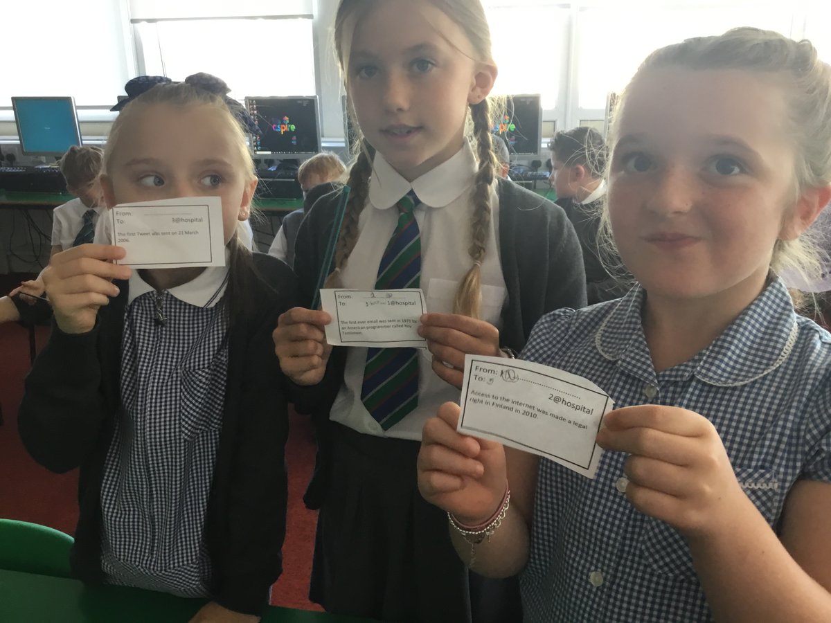 StAugustine_PS's tweet photo. P4 Rm8 exploring networks and how information is shared across the Internet.
#StAugStewards #StAugICT https://t.co/kY4qbatNhI