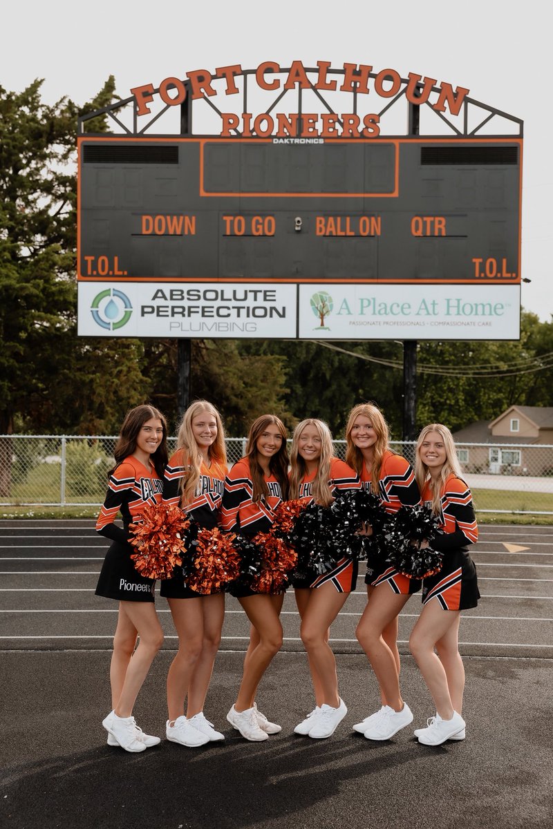 cheer_calhoun's tweet image. Our first full week and WE’RE READY!! Bring on Cheer Season!📣🤩🖤🧡Roll’Neers!