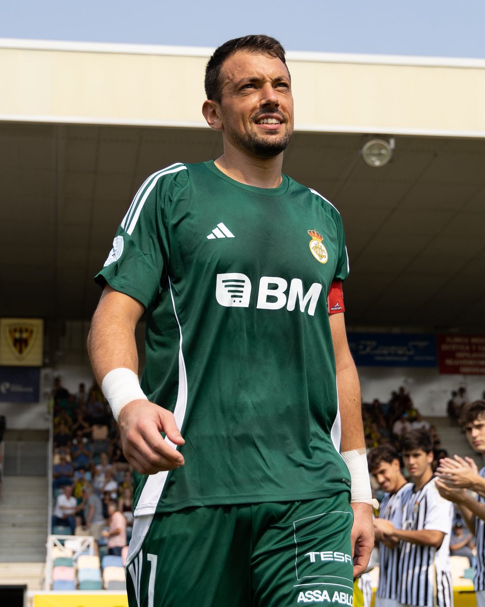 GUTARIKO BAT 💛🖤 <a href="/Tena_21/">Jon Tena</a>