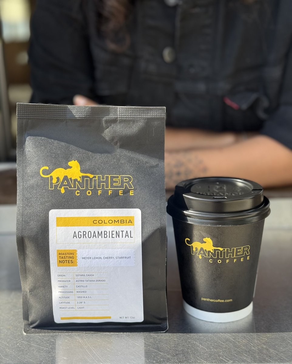 We’re happy to welcome the return of Agroambiental from Colombia.
Our relationship with producer Astrid Dorado began in 2018, and her coffees have been a favorite ever since. From her farm in Sotará, this delicious lot shines with tasting notes of Meyer lemon, cherry, &amp; starfruit