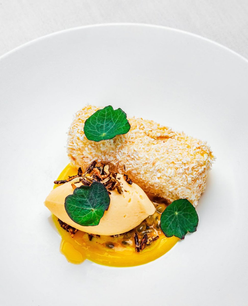 Summer à la carte puddings...⁠ ⁠ 
Melon⁠ 
Aniseed, fennel, olive oil ⁠ ⁠ 

Peach⁠ 
Vanilla crème brûlée, chamomile, raspberry, almond tuille ⁠ ⁠ 

Blackberry⁠ 
Dark chocolate, mille feuille, vanilla bean⁠ ⁠ 

Coconut⁠ 
Parfait, passion fruit, rice⁠ ⁠