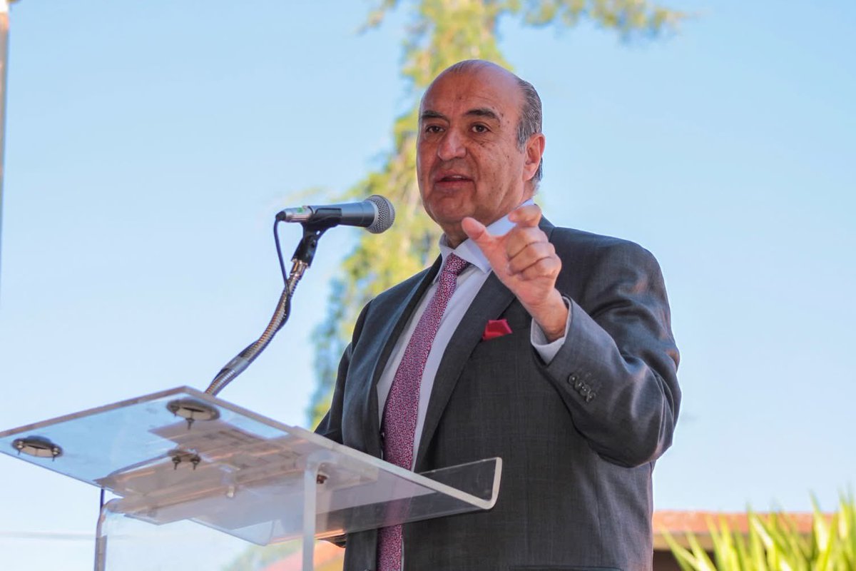 “No hay días pequeños: cada instante puede abrir la puerta a algo profundo y significativo.”

Buen lunes, que la semana las y los encuentre con ánimo y buenas sorpresas.

#PrimeroLaEducación #NatyCastrejón