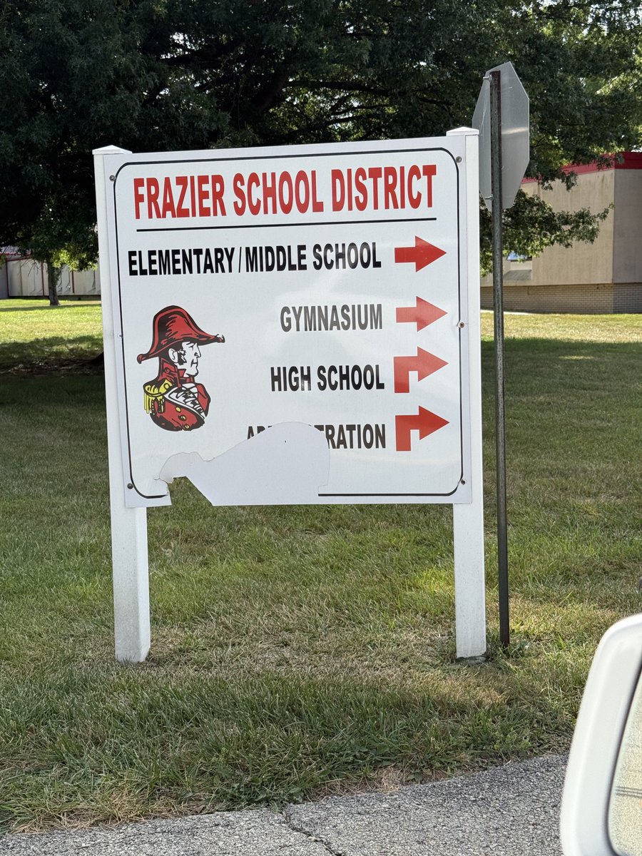 PARSS2go's tweet image. Dr. Albert is now in the Frazier SD giving a keynote speech at noon. PARSS will always be there to support you. Just call