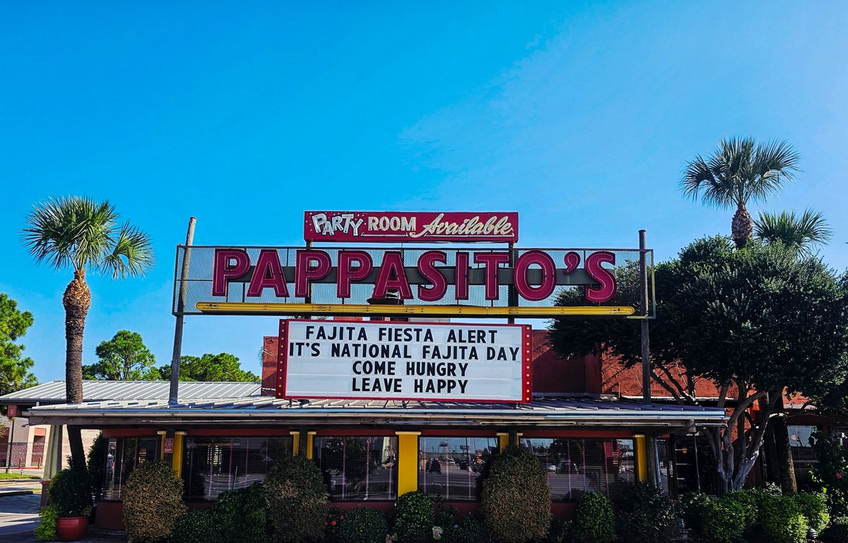 PappasitosTXMEX's tweet image. Yeah, what they said. 👇 #NationalFajitaDay #Pappasitos #LegendaryTexMex