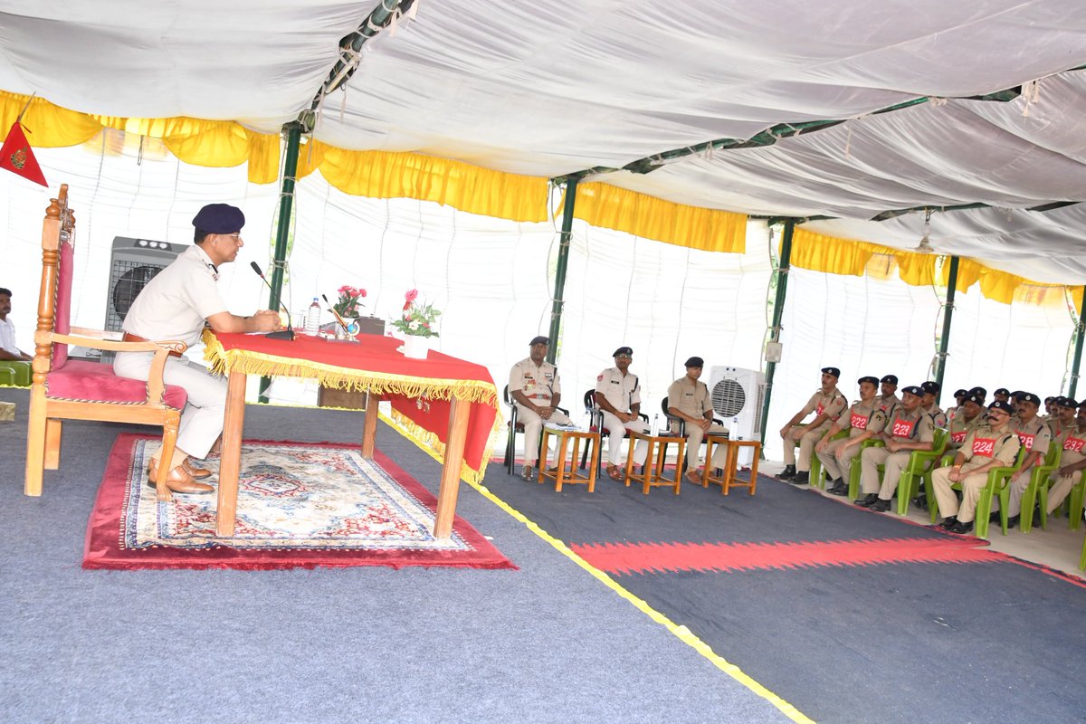 RTC SSB GORAKHPUR (@ssbrtcgkp) on Twitter photo #RTC_SSB_GORAKHPUR рдореЗрдВ рдЖрдЬ рджрд┐рдирд╛рдВрдХ 18/08/25 рдХреЛ рдореБрдЦреНрдп рдЖрд░рдХреНрд╖реА (рдЯреНрд░реЗрдбрд╕рдореИрди) рдкреНрд░реА рдкреНрд░рдореЛрд╢рдирд▓ рдХреЛрд░реНрд╕ ( рдЖрд░рдХреНрд╖реА/рд░рд╕реЛрдЗрдпрд╛, рдЬрд▓рд╡рд╛рд╣рдХ рд╡ рд╕рдлрд╛рдИ рд╡рд╛рд▓рд╛ ) рдХрд╛ рд╢реНрд░реА рдЕрд╕реЗрдо рд╣реЗрдореВрдЪрдВрджреНрд░рд╛ рдЙрдк рдорд╣рд╛рдирд┐рд░реАрдХреНрд╖рдХ рджреНрд╡рд╛рд░рд╛ рд╢реБрднрд╛рд░рдВрдн рдХрд┐рдпрд╛ рдЧрдпрд╛ред
<a href="/SSB_INDIA/">Sashastra Seema Bal</a> <a href="/SSBFTRLUCKNOW/">SSB FTR LUCKNOW</a> #RTC_SSB_GORAKHPUR рдореЗрдВ рдЖрдЬ рджрд┐рдирд╛рдВрдХ 18/08/25 рдХреЛ рдореБрдЦреНрдп рдЖрд░рдХреНрд╖реА (рдЯреНрд░реЗрдбрд╕рдореИрди) рдкреНрд░реА рдкреНрд░рдореЛрд╢рдирд▓ рдХреЛрд░реНрд╕ ( рдЖрд░рдХреНрд╖реА/рд░рд╕реЛрдЗрдпрд╛, рдЬрд▓рд╡рд╛рд╣рдХ рд╡ рд╕рдлрд╛рдИ рд╡рд╛рд▓рд╛ ) рдХрд╛ рд╢реНрд░реА рдЕрд╕реЗрдо рд╣реЗрдореВрдЪрдВрджреНрд░рд╛ рдЙрдк рдорд╣рд╛рдирд┐рд░реАрдХреНрд╖рдХ рджреНрд╡рд╛рд░рд╛ рд╢реБрднрд╛рд░рдВрдн рдХрд┐рдпрд╛ рдЧрдпрд╛ред
<a href="/SSB_INDIA/">Sashastra Seema Bal</a> <a href="/SSBFTRLUCKNOW/">SSB FTR LUCKNOW</a>