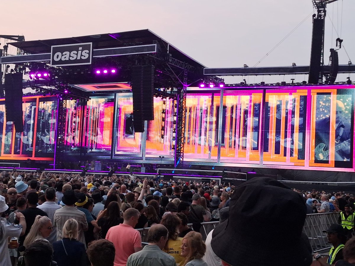 Some might say Dublin was the place to be on Saturday night. The atmosphere was off the charts!!! Still buzzing. Best gig I’ve ever been to 🍀🎸 Thank you <a href="/oasis/">Oasis</a>! #CrokePark #Oasis #Dublin