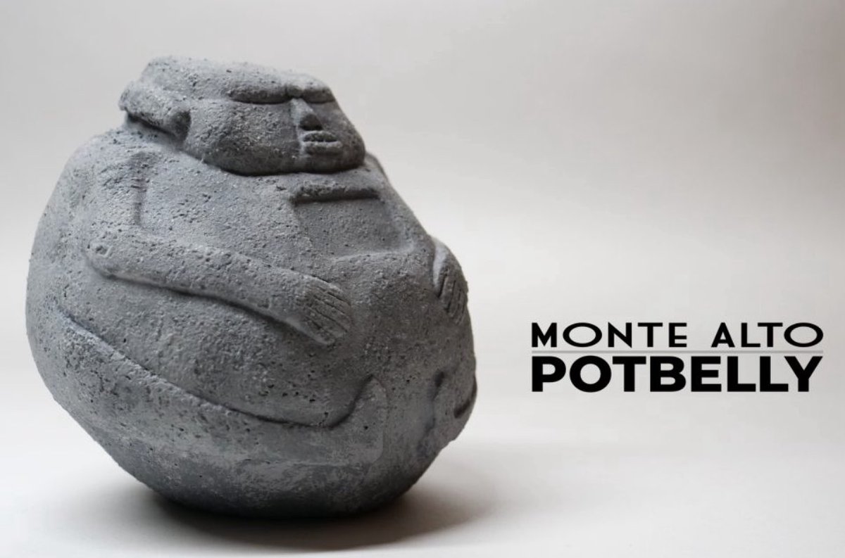 On Guatemala’s Pacific coast stand strange stone figures:

Swollen bellies. Sagging faces. Closed eyes.

Locals call them barrigones “the potbellies.”

Some weigh 10+ tons.
And scientists discovered… many are magnetic.

🧵 The Magnetized “Fat Boys” of Guatemala
