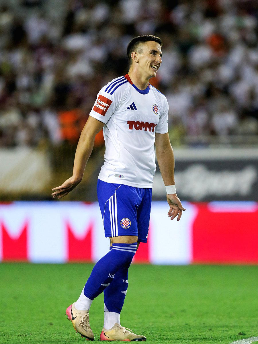 #AkademijaLukaKaliterna 🆚 Slaven Belupo

#Pukštas ➡️ 90’
#Sigur ➡️ 90’
#Durdov ➡️ 61’
#Šego ➡️ 24’

💺 Na klupi ➡️ #Silić, #Mlačić, #Hodak, #Hrgović, #Brajković i #Skoko