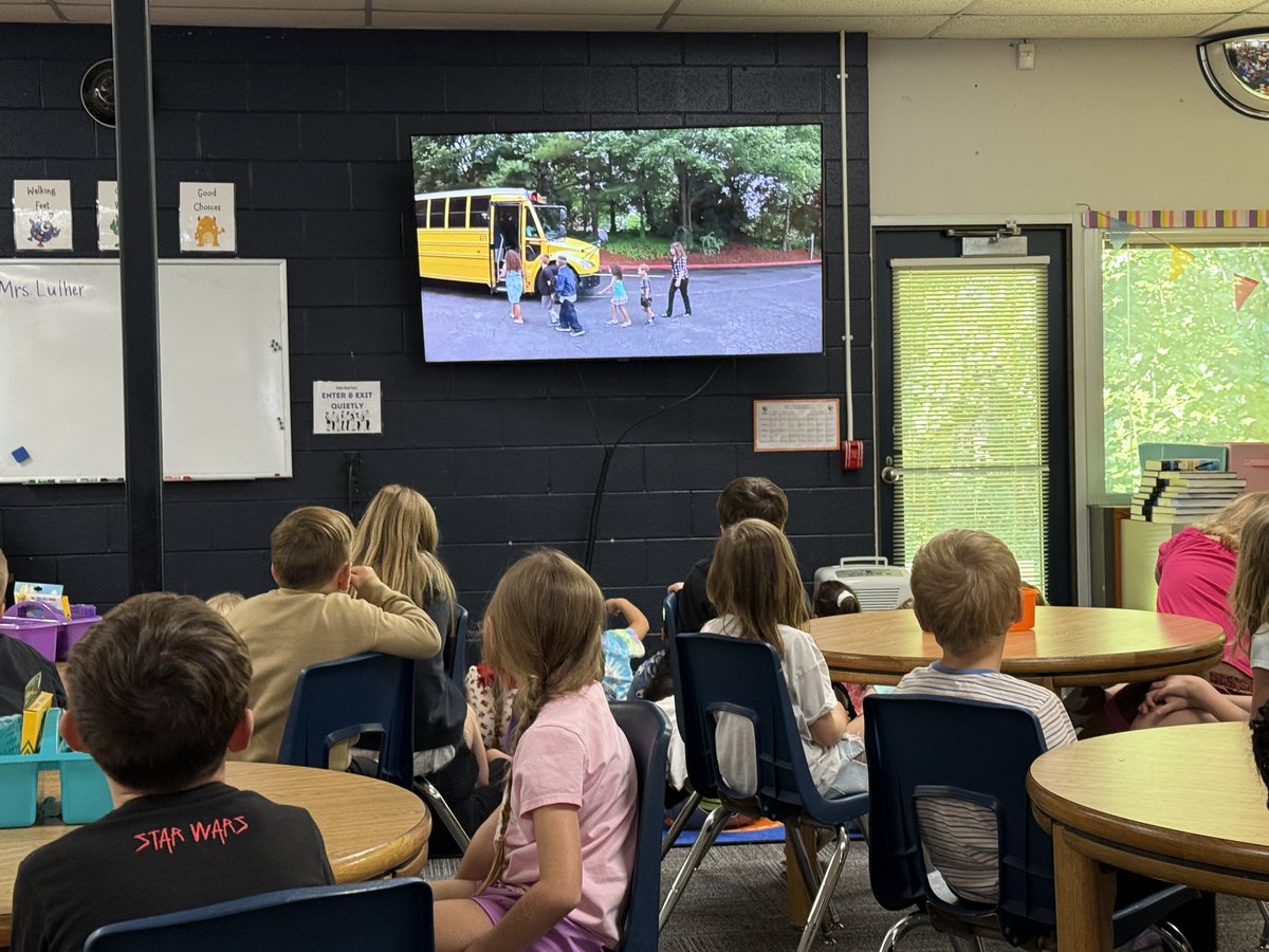 During specials on Friday, each grade level took time to learn about bus safety and our PBIS initiatives. Ask your Cougar what they learned!

#WeAreATK🐾