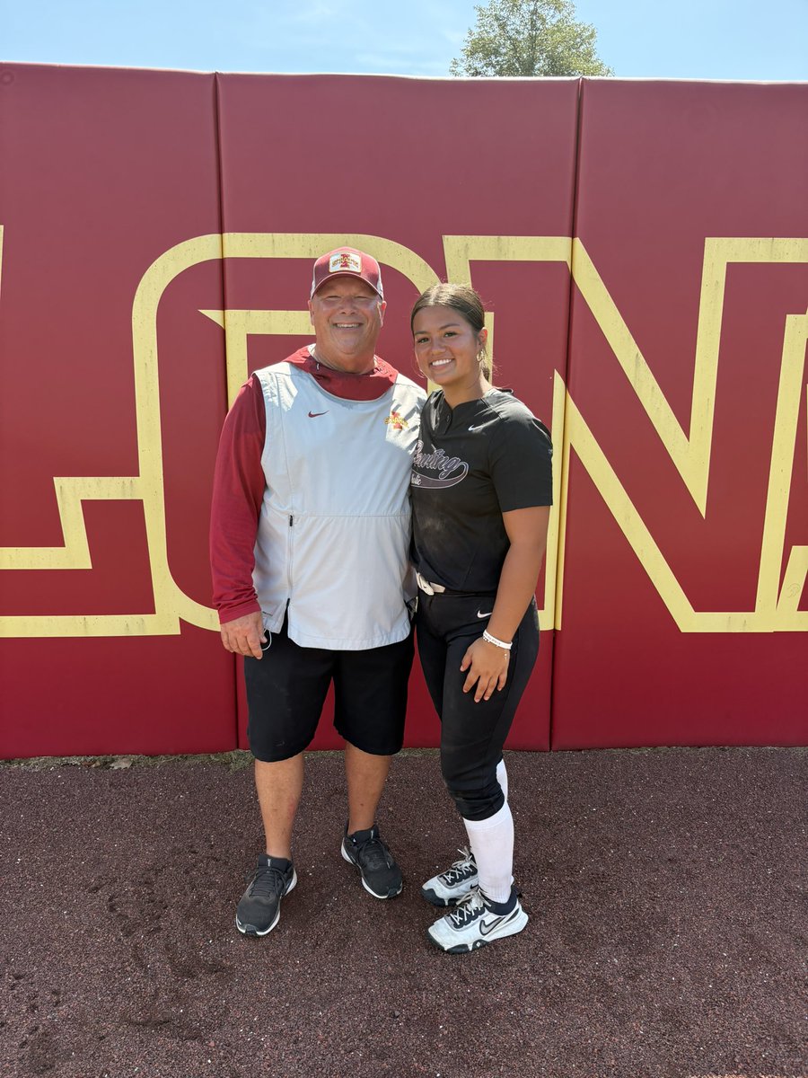 Lively Hanawalt 2027 tweet media