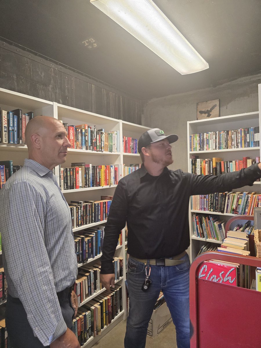 PeterAbbarno's tweet image. Great meetings and tour of Yacolt with Mayor Shealy and Town staff! 

We discussed the amazing town history, youth sports, fire protection, and the need to increase and improve services in rural North Clark County for seniors and students. 
#WaLeg  #clarkcountywa #yacoltwa