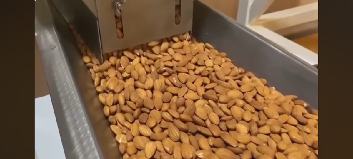 rm860842's tweet photo. Pahle soybean aur ab American badam ko India ne kiya vapas
Aap logo ki kya rai hai , Indian government ke dwara uthya gya kadam kaisa hai
#boycotUSA https://t.co/RqcQsVLegh