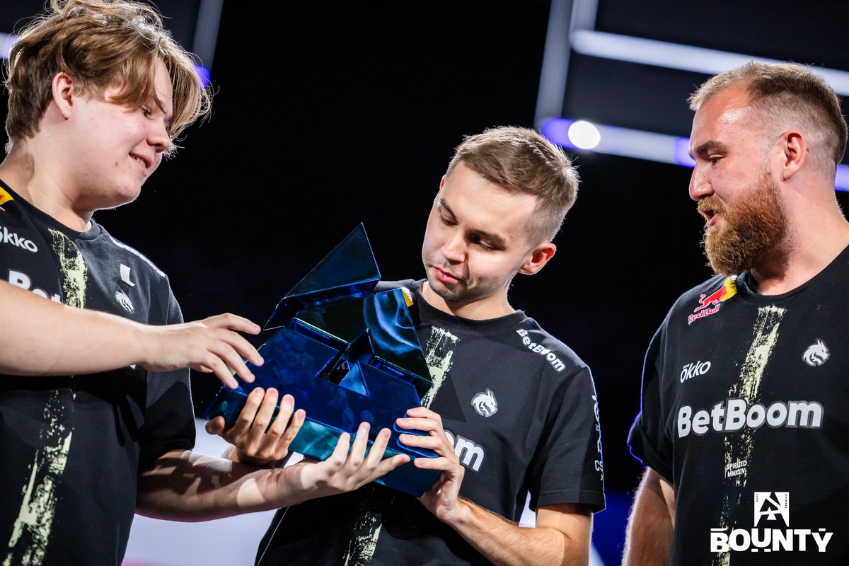 That winning feeling 🏆🐉 

#BLASTPremier