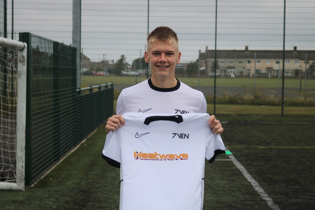 📝 | NEW SIGNING

Welcome to the club, <a href="/Harvey_Hope_/">Harvey Hope</a> 

The young forward has been excellent since coming into the side this year, long may that continue.