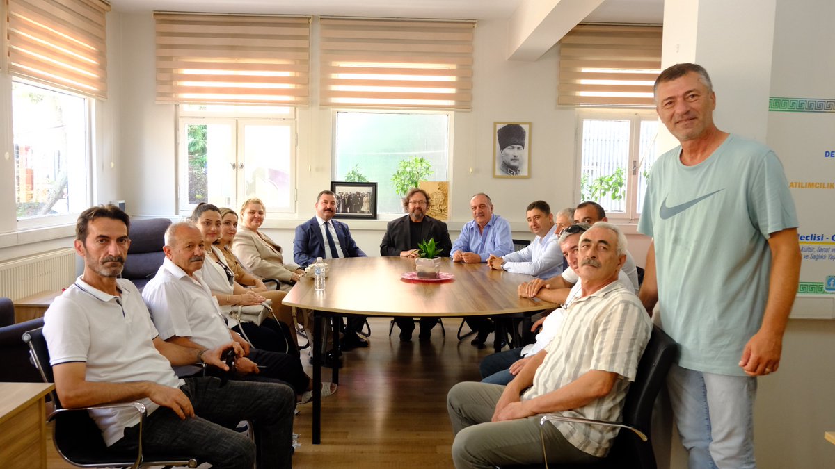 📍Bandırma Kent Konseyi 
📍Bandırma Emekliler Derneği 

MHP Bandırma İlçe Başkanımız Bekir BOZKURT, İlçe Yönetim Kurulu Üyelerimiz ve KAÇEP Başkanımız ile birlikte Bandırma Kent Konseyimizi ve Emekliler Derneğimizi ziyaret ettik. 

Kıymetli Başkanlarımıza misafirperverliklerinden