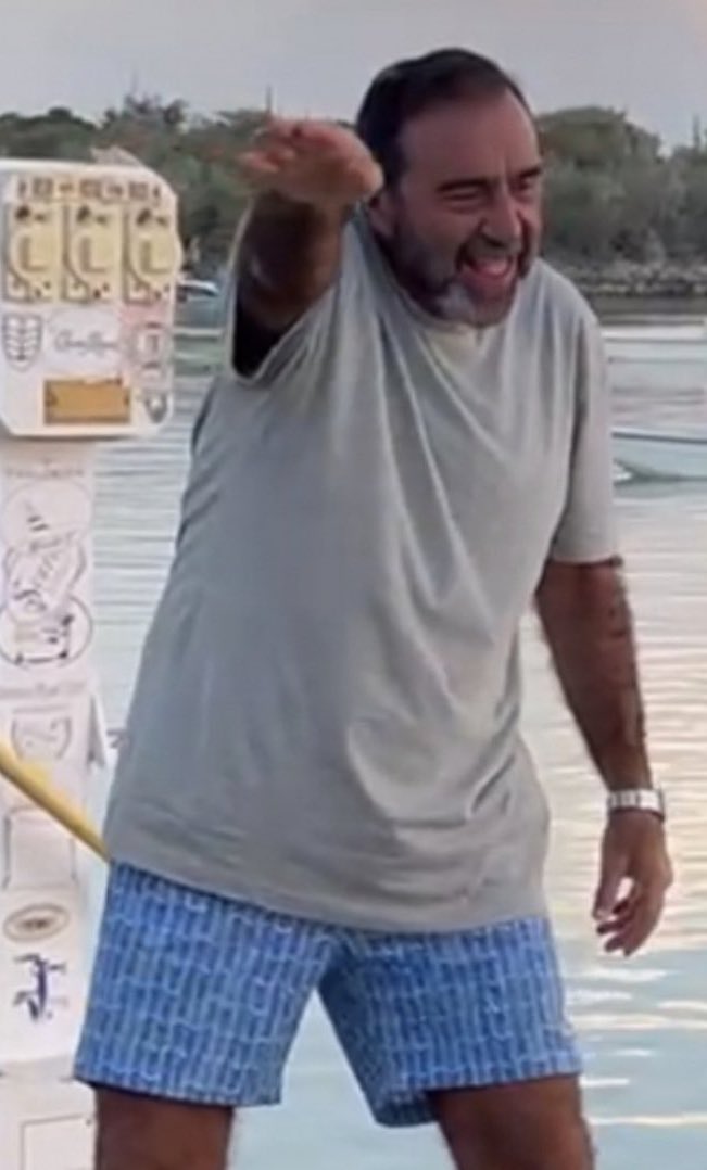 AkSoloFutbol's tweet image. #ModoLunes
#CocoYLeche