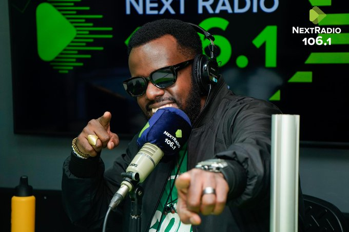 nextradio_ug's tweet photo. The #MixAt6 is on. Download the #AfromobileUpgrade & tune in, rewind, & pause without missing a thing!
What songs should we play in this hour?
#NextTranzit | #NextRadioUG https://t.co/dDOhy6bLyR