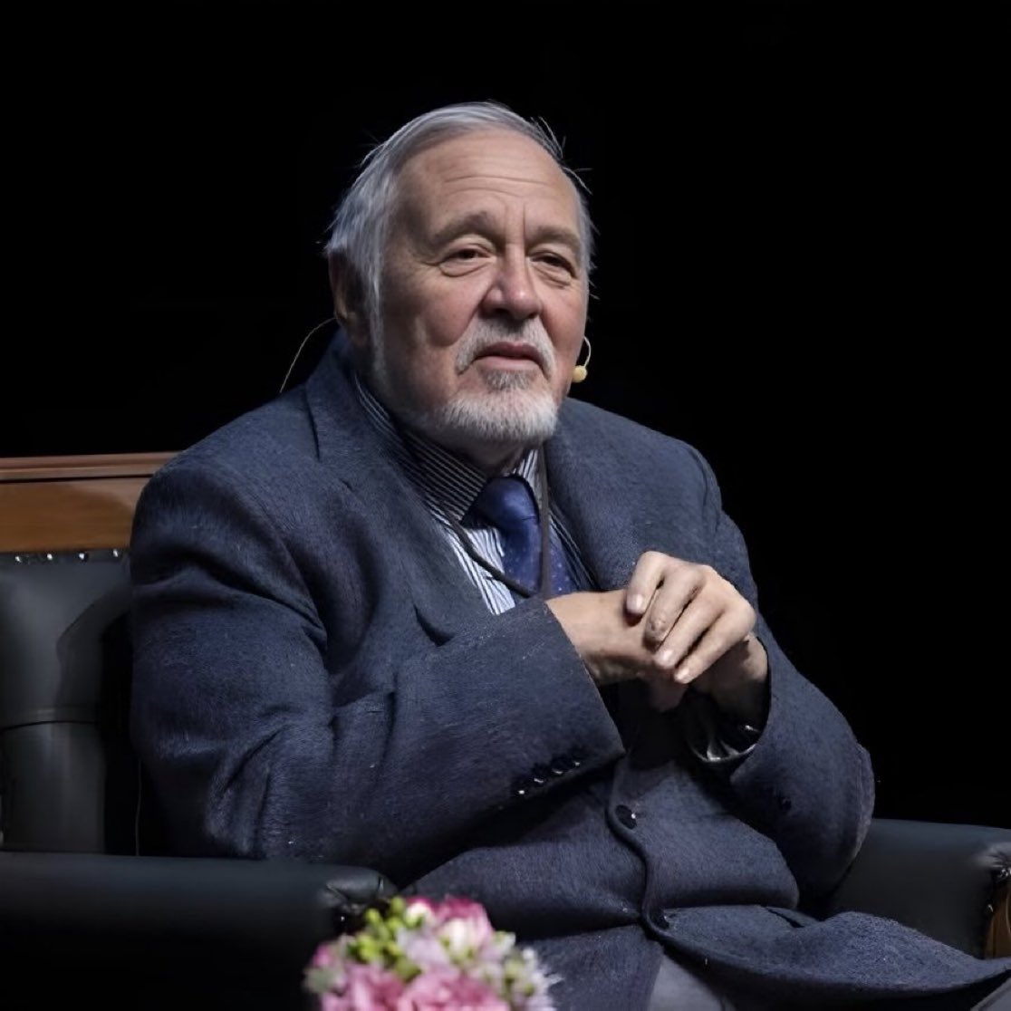 🗣️Prof. Dr. İlber Ortaylı: 

“Bir takım etnik gruplar nüfuslarını artırarak buraları işgal edeceklerini zannetmesinler.

Yatakta ülke fethedilmiyor.”