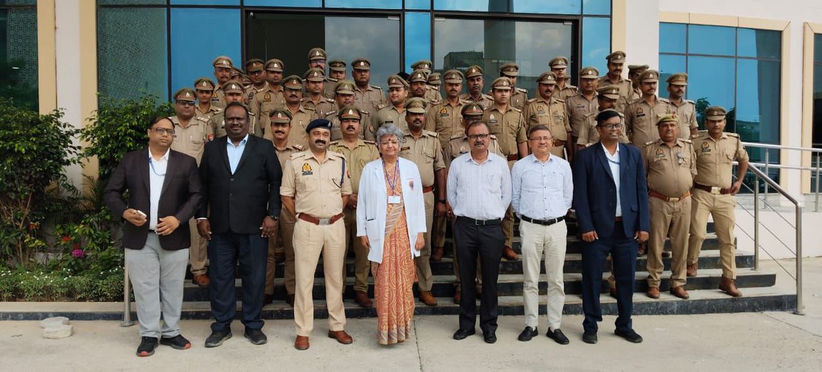 aiims_gkp's tweet image. 👮‍♂️🧬Orientation Training &amp;amp; Capacity Building in Postmortem and Forensic Care for Police Officials conducted. Strengthening collaboration between law enforcement and medical science for accurate, timely justice. ⚖️#ForensicScience @vibs1958 @myogiadityanath @MoHFW_INDIA @PMOIndia