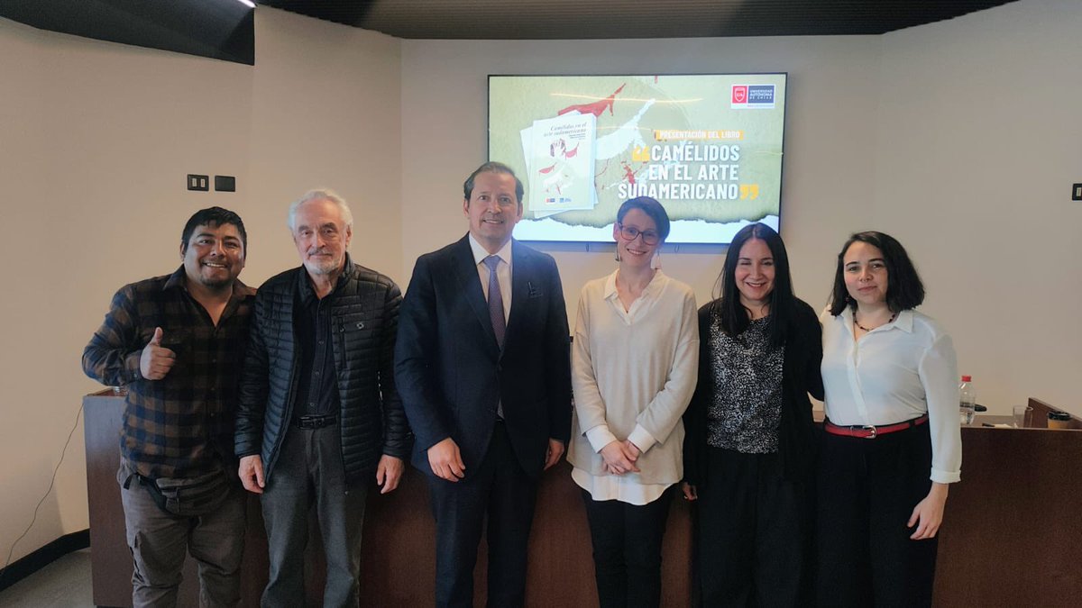 En el Año Internacional de los Camélidos (ONU), Ediciones Autónoma presentó Camélidos en el arte sudamericano, libro que destaca la relevancia cultural y social de guanacos, vicuñas, llamas y alpacas en las comunidades andinas.

🔗 uautonoma.cl/noticias/edici…