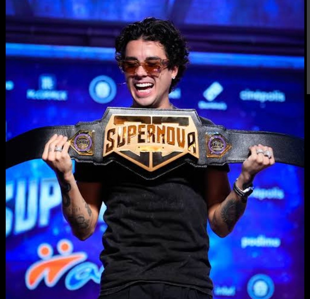 GAbstractos's tweet image. Anoche, mexico fue uno, mexico se unio, todo un pais junto con la misma esperanza, ver que le partieran su madre a #GalaMontes, y #Alanafloresf  nos dio ese heroina nacional.

#Supernova #LCDLFMX3 #YouTube #FrancoEscamilla #milica